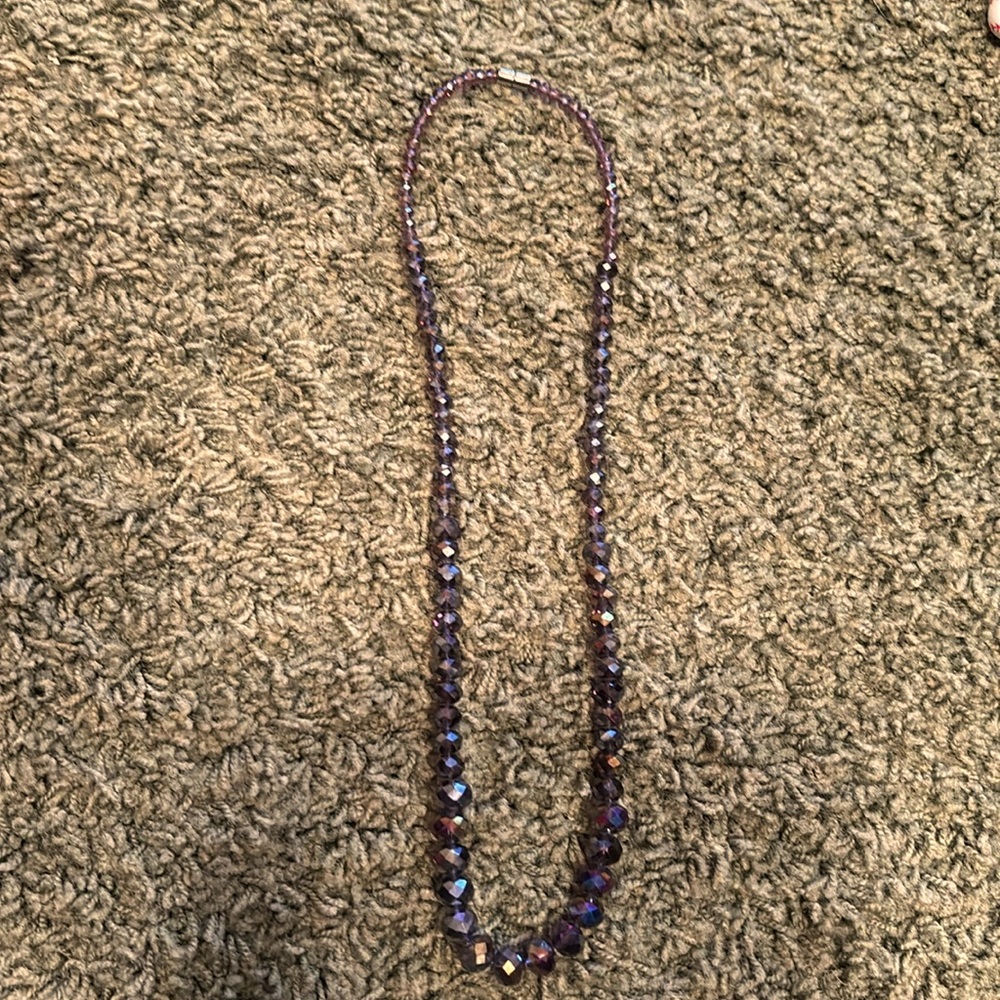 Sparkling blue stone necklace